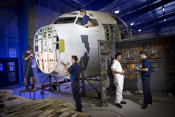 Cơ hội việc làm và mức thu nhập của ngành bảo trì máy bay ở Việt Nam