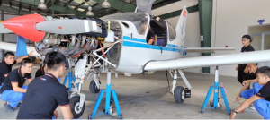 Ngành kỹ thuật hàng không học bao lâu?